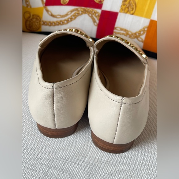 Ann Taylor Chain Leather Loafers size 6.5 NWOT - Picture 4 of 8